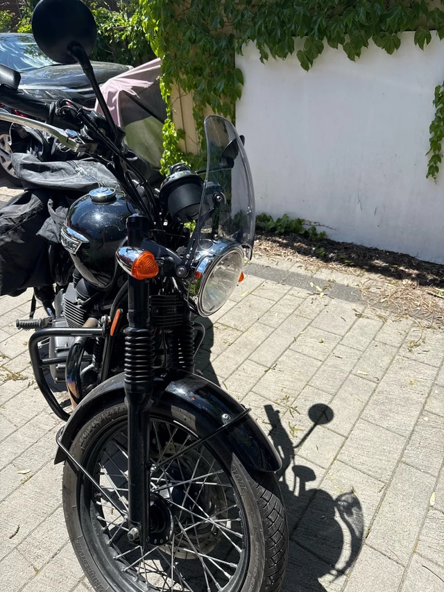 2015 Triumph, 7 076 km, dovoz Kanada — foto 5 z 5