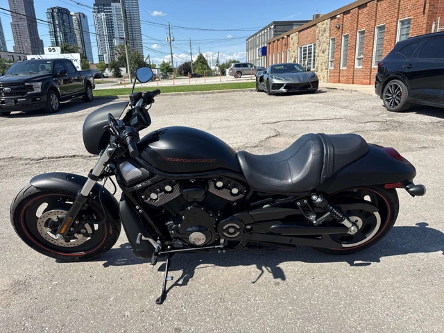 2008 Harley-Davidson, 20 789 km, dovoz Kanada — foto 2 z 5