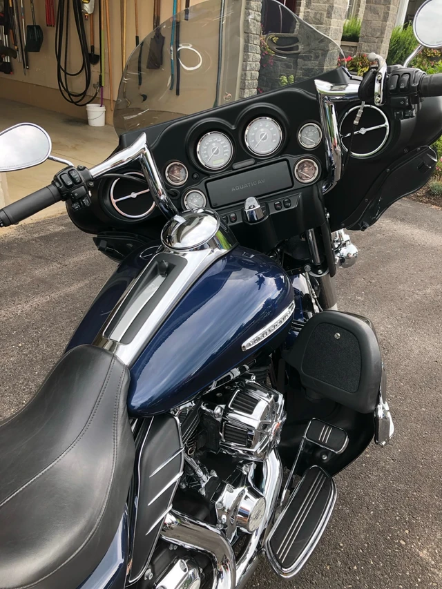2013 Harley-Davidson, 44 594 km, dovoz Kanada — foto 5 z 5