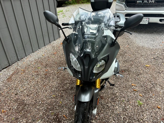 2017 BMW, 39 495 km, dovoz Kanada — foto 3 z 5