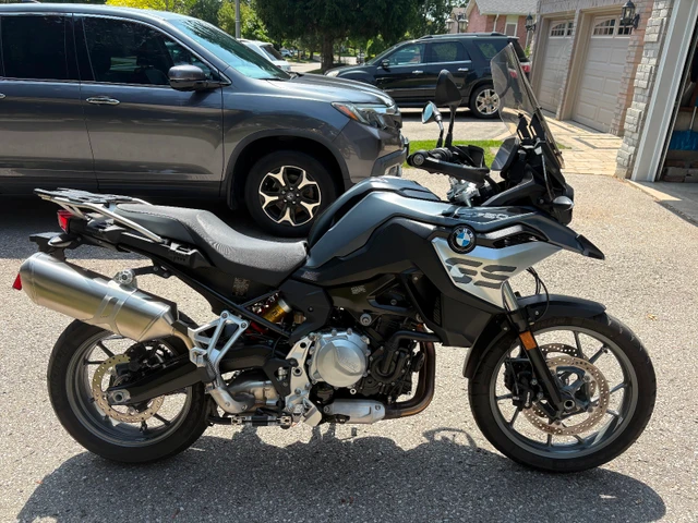 2018 BMW, 20 000 km, dovoz Kanada — foto 2 z 5