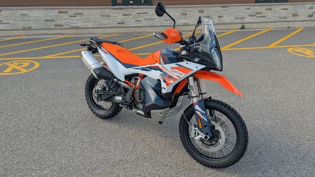 2026 KTM, dovoz Kanada — foto 2 z 5