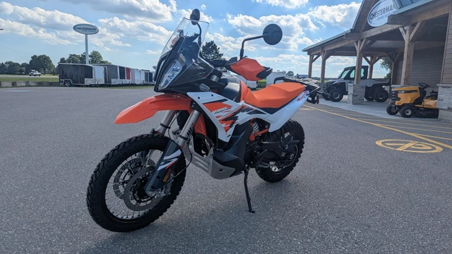 2026 KTM, dovoz Kanada — foto 3 z 5