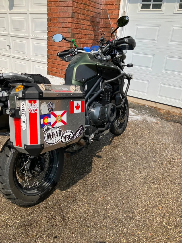 2014 Triumph, 76 300 km, dovoz Kanada — foto 2 z 5
