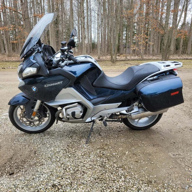 2012 BMW, 170 000 km, dovoz Kanada — foto 5 z 5