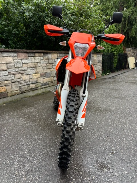 2023 KTM, 4 200 km, dovoz Kanada — foto 2 z 5