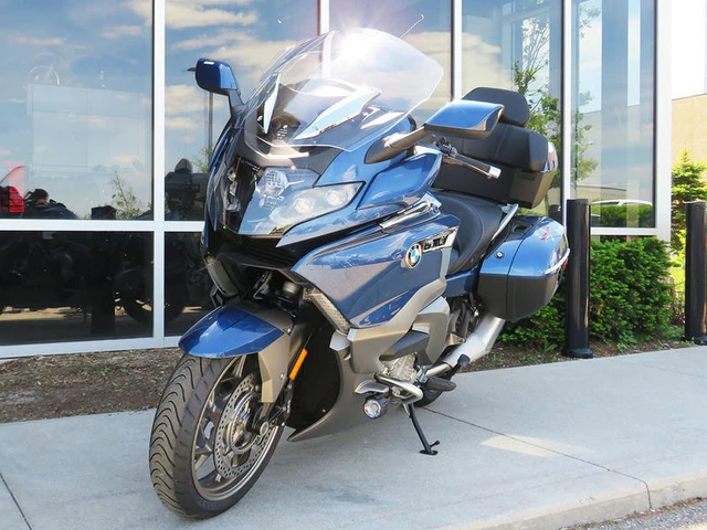 2026 BMW, 1 km, dovoz Kanada — foto 4 z 5