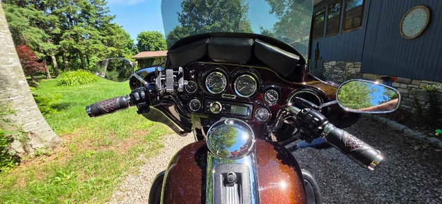 2011 Harley-Davidson, 50 000 km, dovoz Kanada — foto 4 z 5