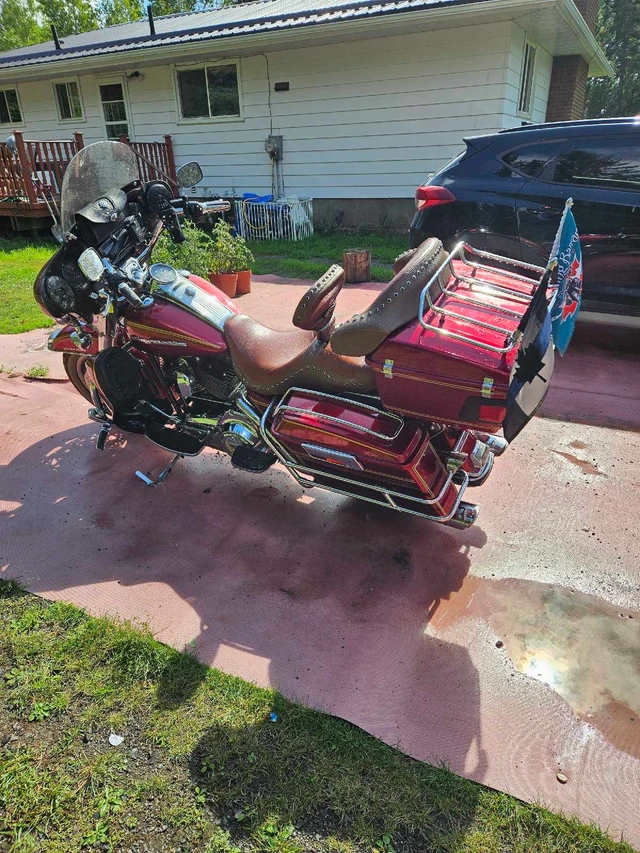 2008 Harley-Davidson, 72 299 km, dovoz Kanada — foto 3 z 4