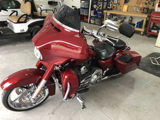 2016 Harley-Davidson, 20 018 km, dovoz Kanada — foto 2 z 5
