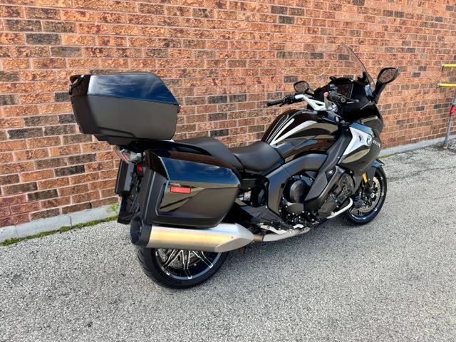 2022 BMW, 30 844 km, dovoz Kanada — foto 5 z 5