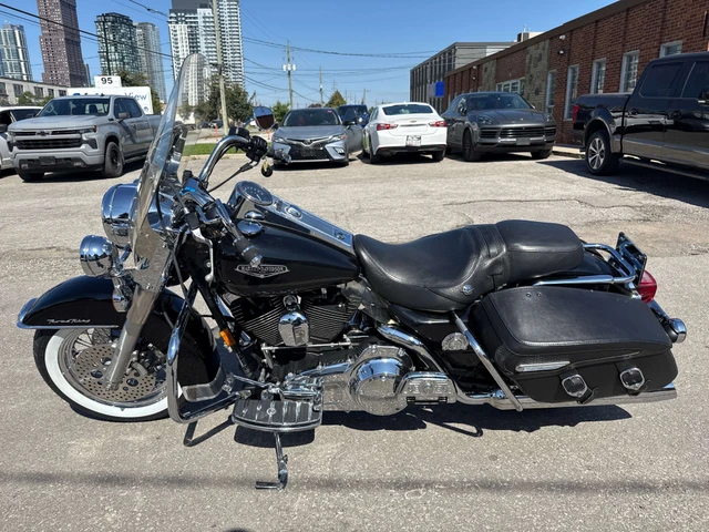 2007 Harley-Davidson, 30 693 km, dovoz Kanada — foto 2 z 5
