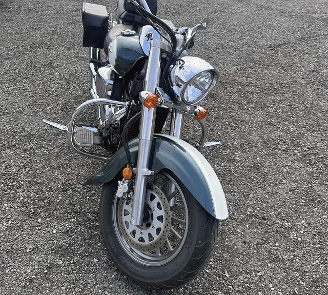 2009 Suzuki, 30 046 km, dovoz Kanada — foto 3 z 5