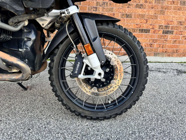 2014 BMW, 39 900 km, dovoz Kanada — foto 3 z 5