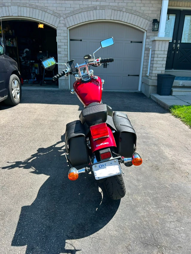 2015 Suzuki, 43 000 km, dovoz Kanada — foto 3 z 5