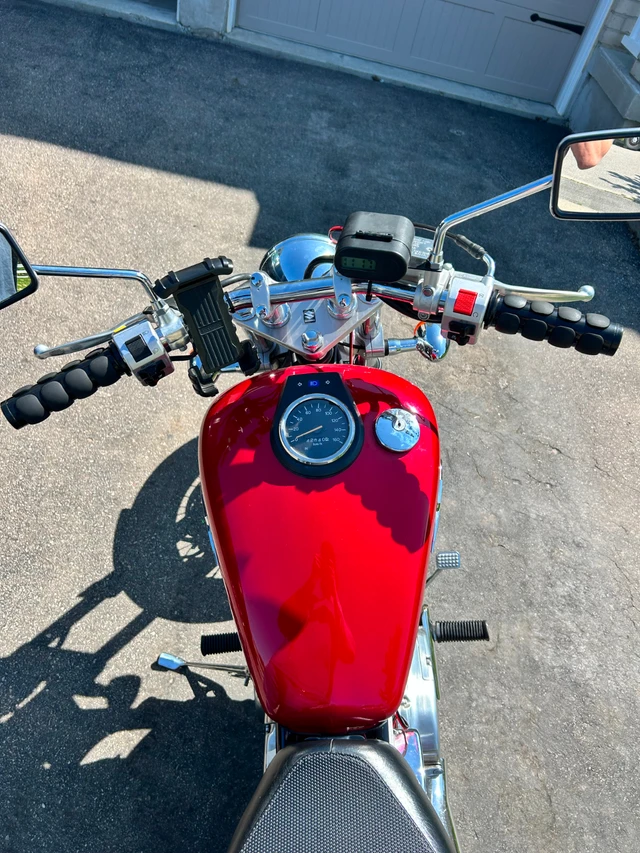 2015 Suzuki, 43 000 km, dovoz Kanada — foto 5 z 5