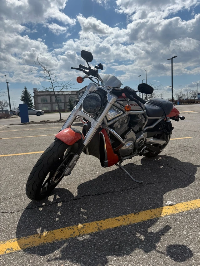 2006 Harley-Davidson, 13 500 km, dovoz Kanada — foto 2 z 3