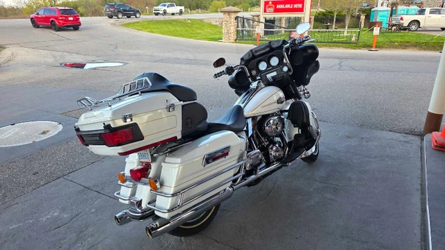 2008 Harley-Davidson, 50 500 km, dovoz Kanada — foto 2 z 5