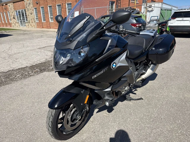 2019 BMW, 34 303 km, dovoz Kanada — foto 3 z 5