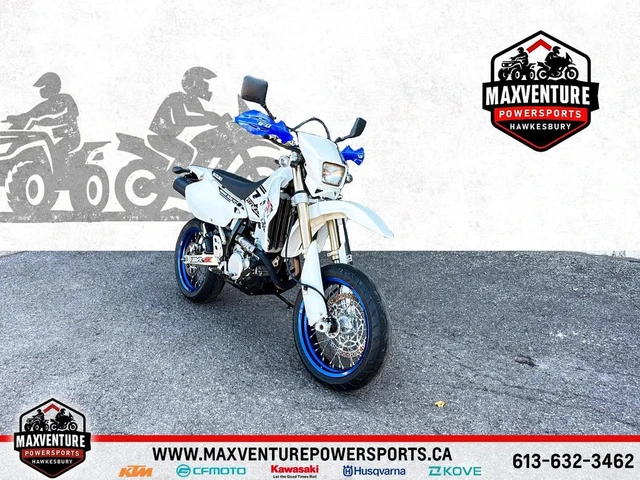 2017 Suzuki, 12 056 km, dovoz Kanada — foto 1 z 5 2017 Suzuki, 12 056 km, dovoz Kanada — foto 1 z 5