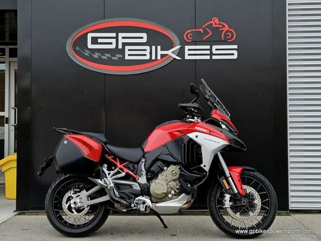 2024 Ducati, dovoz Kanada — foto 2 z 5