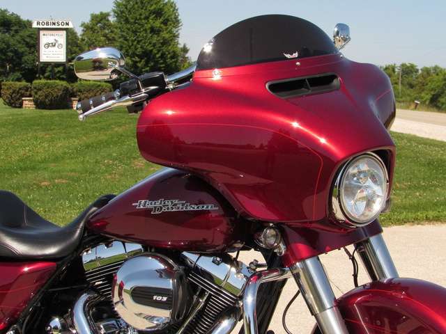 2016 Harley-Davidson, 36 000 km, dovoz Kanada — foto 5 z 5