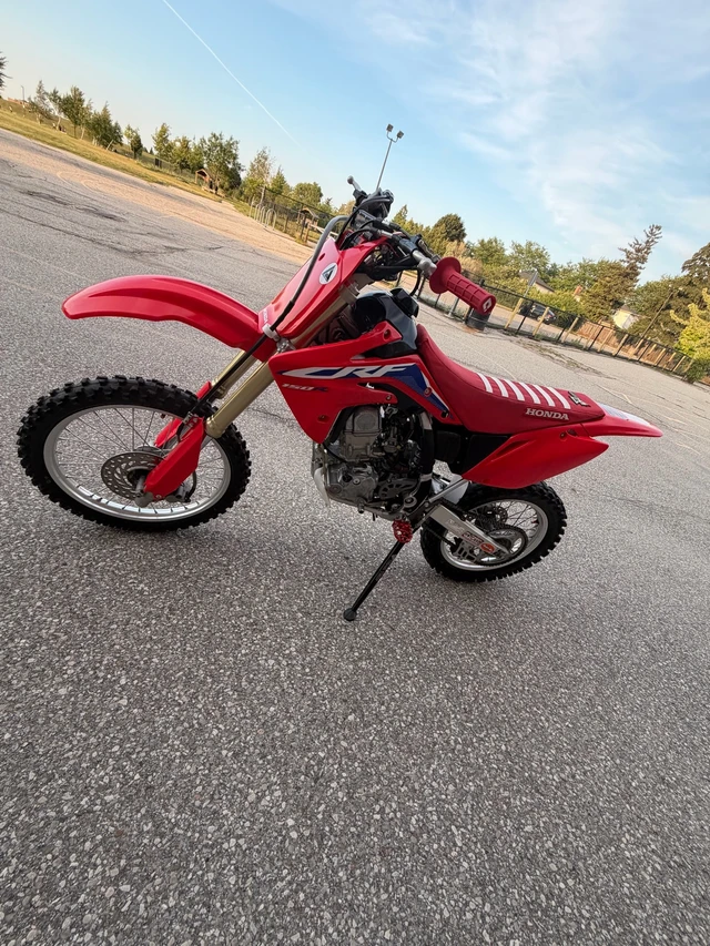 2024, dovoz Kanada — foto 4 z 4