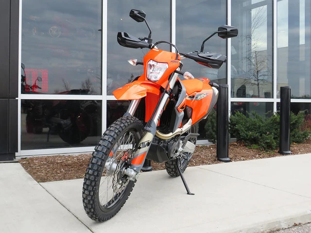 2024 KTM, 1 km, dovoz Kanada — foto 4 z 5