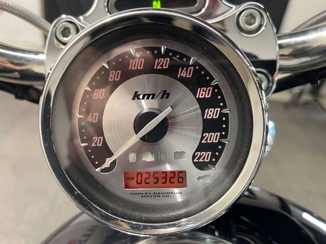 2005 Harley-Davidson, 25 326 km, dovoz Kanada — foto 5 z 5