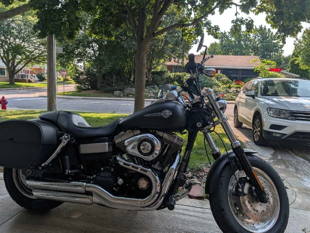 2009 Harley-Davidson, 13 500 km, dovoz Kanada — foto 1 z 5 2009 Harley-Davidson, 13 500 km, dovoz Kanada — foto 1 z 5