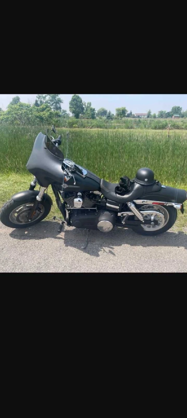 2009 Harley-Davidson, 13 500 km, dovoz Kanada — foto 2 z 5