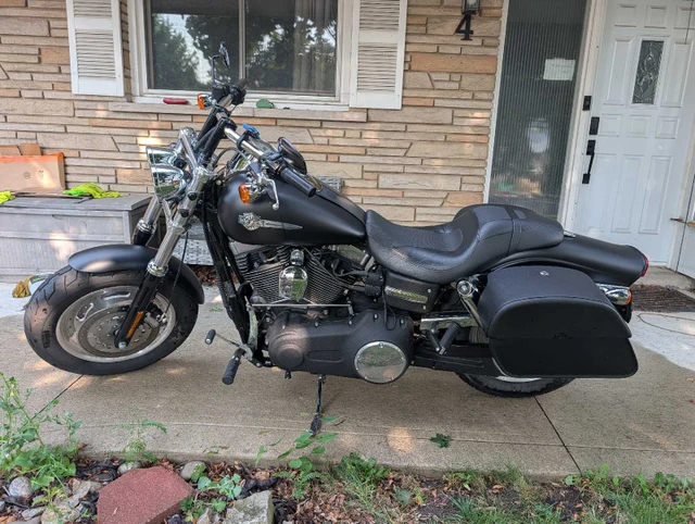 2009 Harley-Davidson, 13 500 km, dovoz Kanada — foto 4 z 5