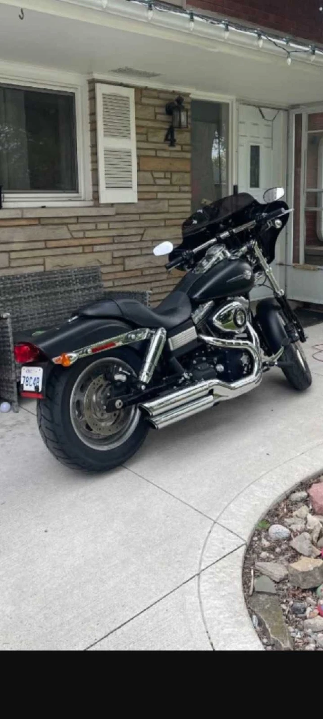 2009 Harley-Davidson, 13 500 km, dovoz Kanada — foto 5 z 5