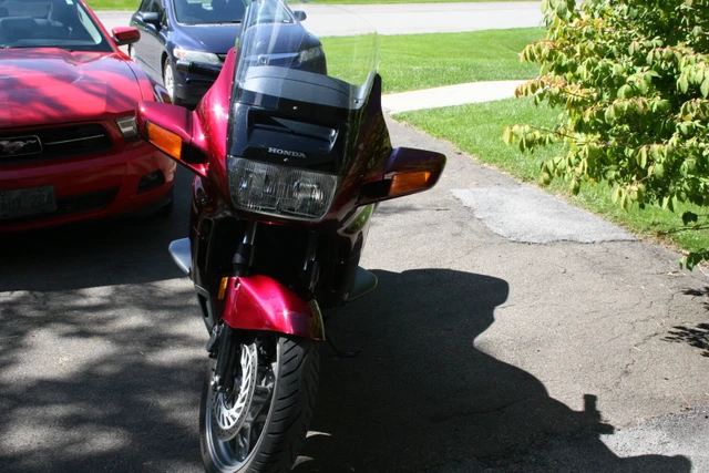2000 Honda, 32 000 km, dovoz Kanada — foto 1 z 5 2000 Honda, 32 000 km, dovoz Kanada — foto 1 z 5