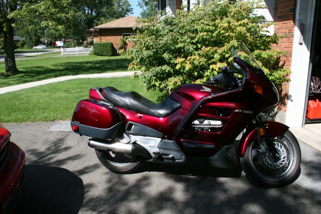2000 Honda, 32 000 km, dovoz Kanada — foto 3 z 5
