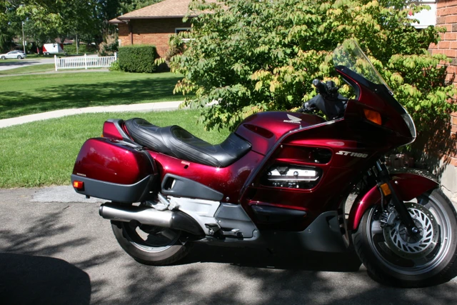 2000 Honda, 32 000 km, dovoz Kanada — foto 4 z 5