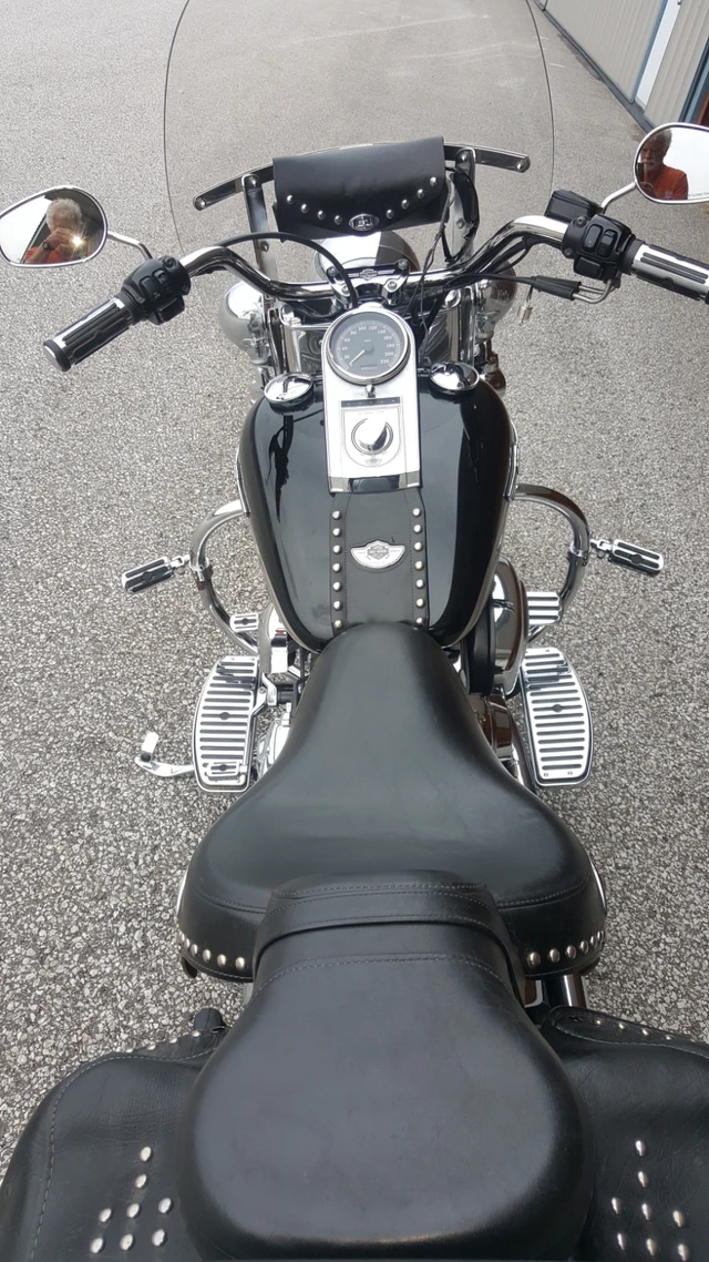 2003 Harley-Davidson, 123 500 km, dovoz Kanada — foto 3 z 3