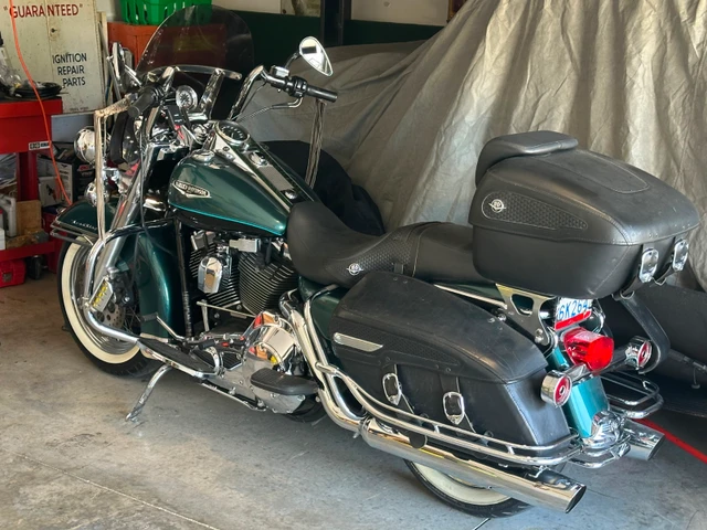 2000 Harley-Davidson, 30 000 km, dovoz Kanada — foto 2 z 5