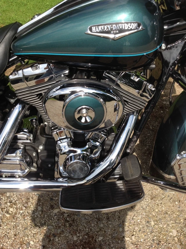 2000 Harley-Davidson, 30 000 km, dovoz Kanada — foto 5 z 5