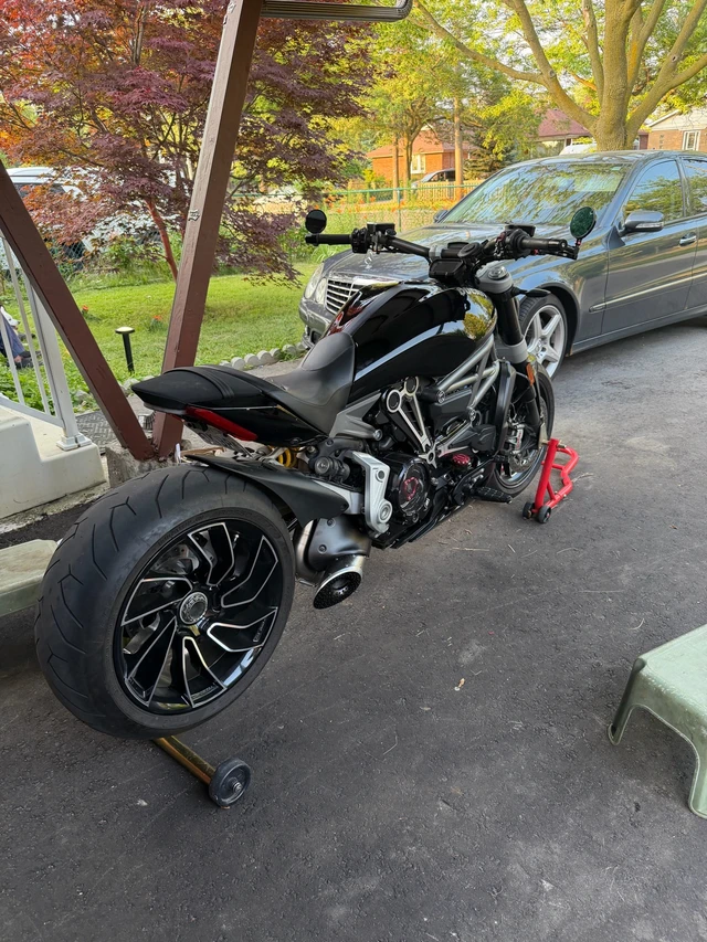 2016 Ducati, 7 091 km, dovoz Kanada — foto 2 z 3
