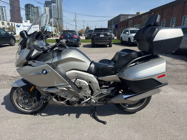 2012 BMW, 83 553 km, dovoz Kanada — foto 2 z 5