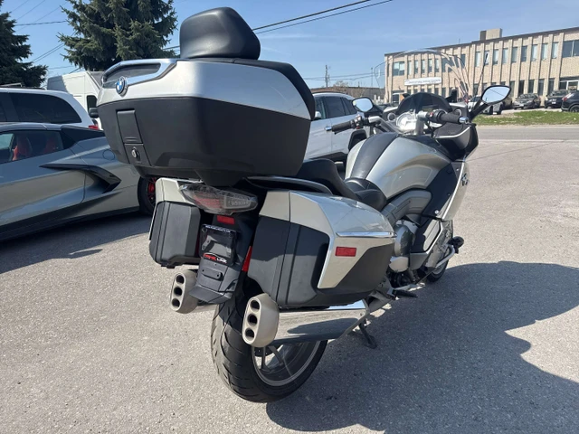 2012 BMW, 83 553 km, dovoz Kanada — foto 5 z 5