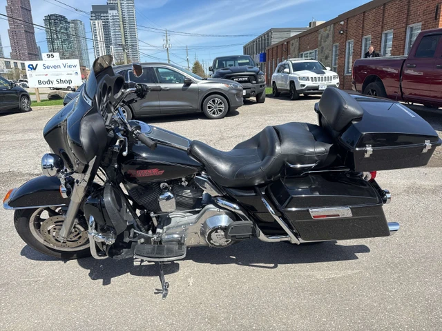 2005 Harley-Davidson, 74 176 km, dovoz Kanada — foto 2 z 5
