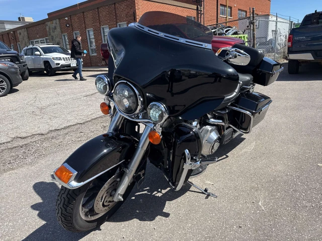 2005 Harley-Davidson, 74 176 km, dovoz Kanada — foto 3 z 5