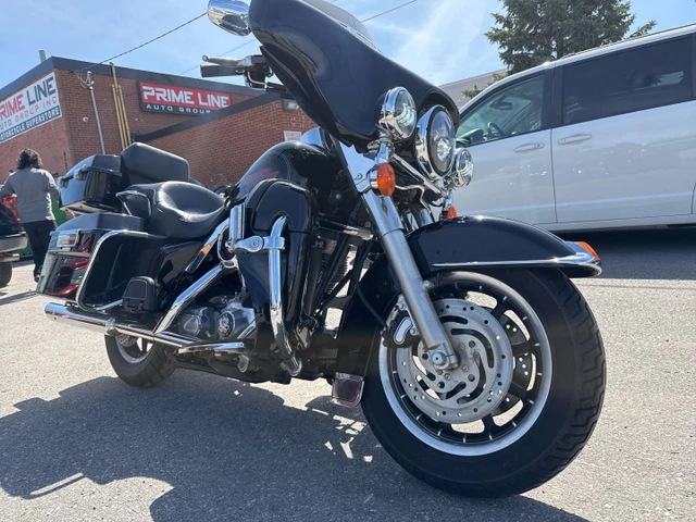 2005 Harley-Davidson, 74 176 km, dovoz Kanada — foto 4 z 5