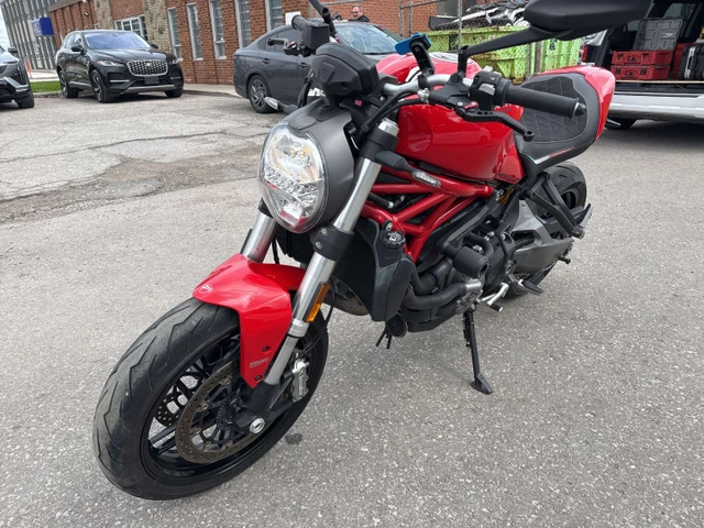 2019 Ducati, 23 261 km, dovoz Kanada — foto 3 z 5