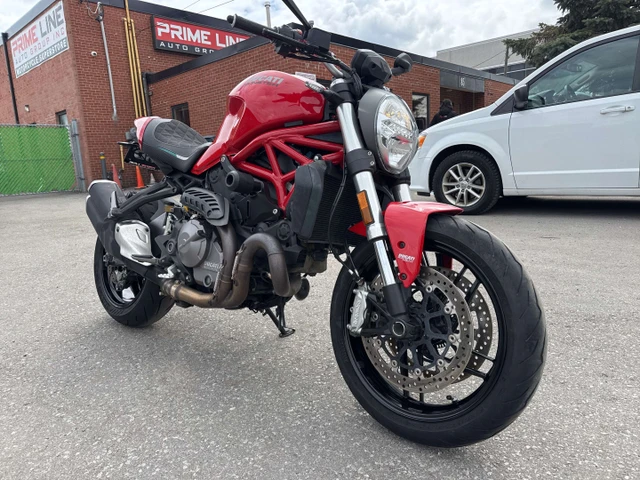 2019 Ducati, 23 261 km, dovoz Kanada — foto 4 z 5