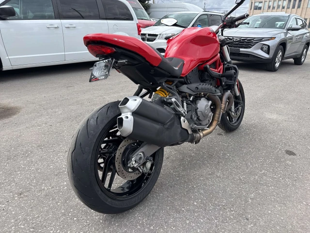 2019 Ducati, 23 261 km, dovoz Kanada — foto 5 z 5