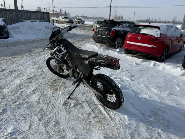 2022 Suzuki, 17 816 km, dovoz Kanada — foto 3 z 5