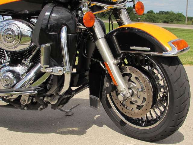 2013 Harley-Davidson, 38 900 km, dovoz Kanada — foto 5 z 5